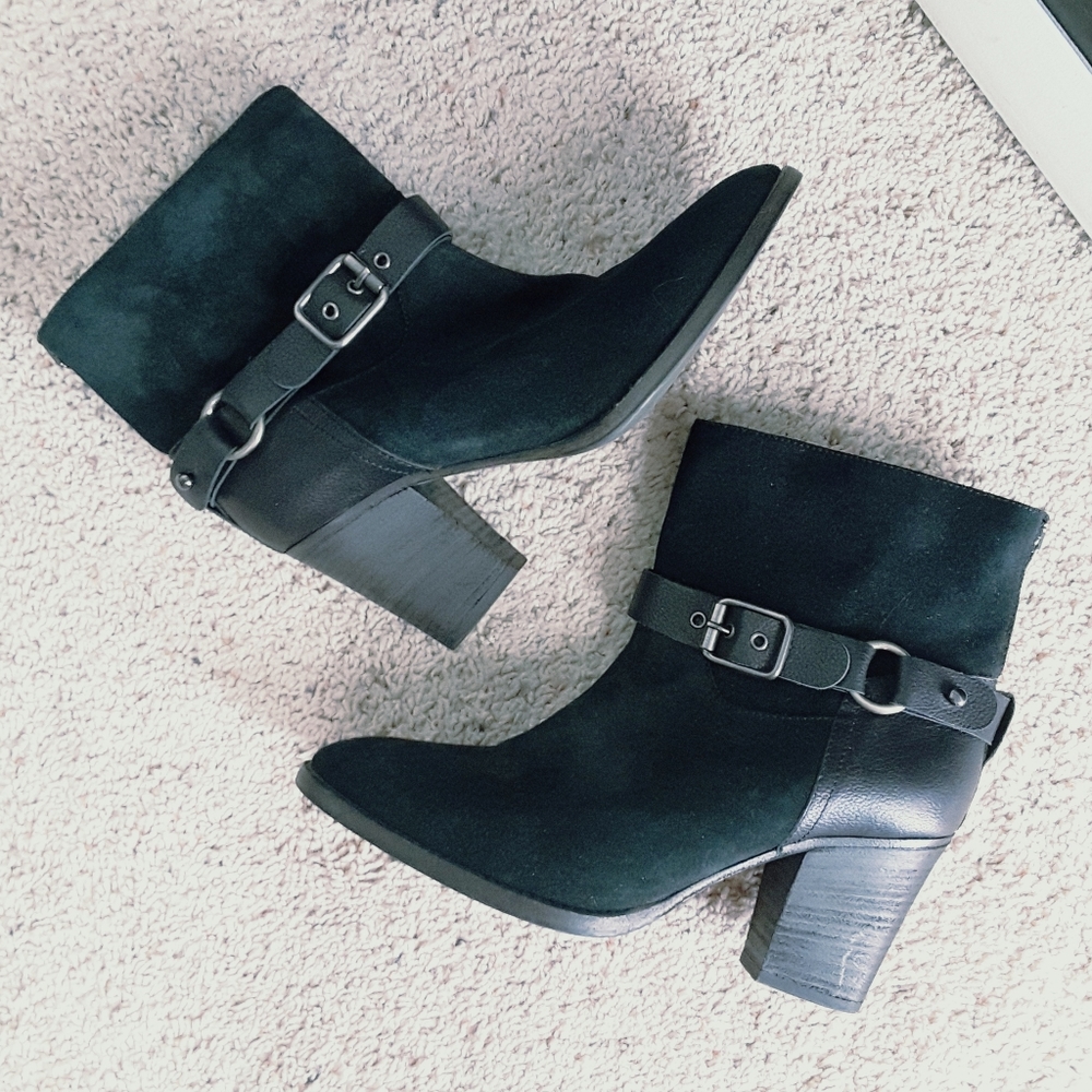 AQUATALIA $495 Black Suede Heel Buckle Ankle Boots 9.5 🎇